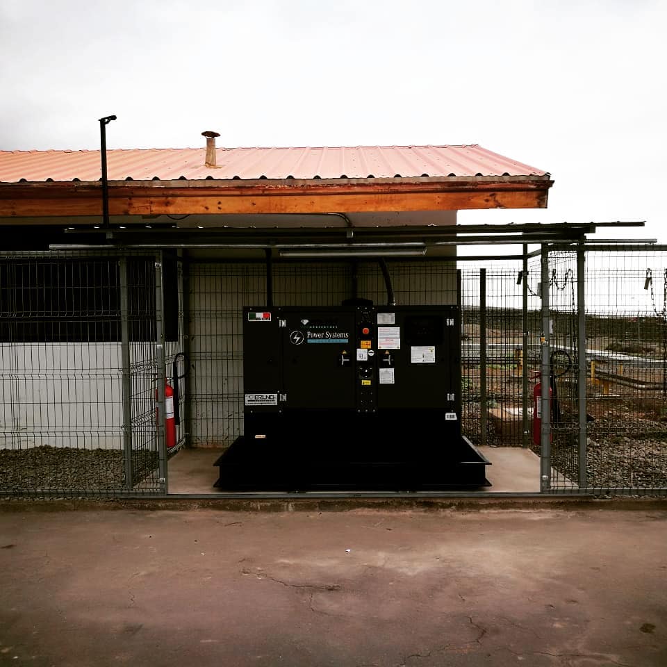 Cierre perimetral para generador